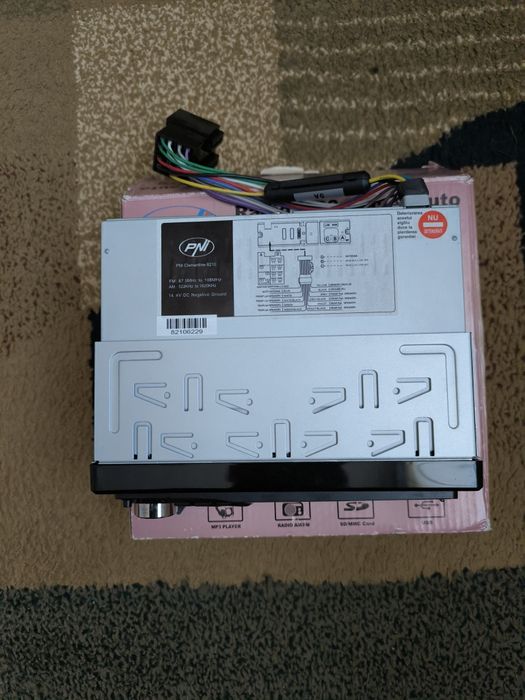 Casetofon  Radio MP3 player auto PNI Clementine 8210