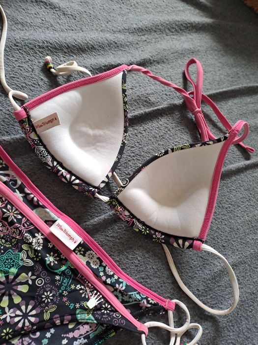 Бански Triumph с твърда чашка