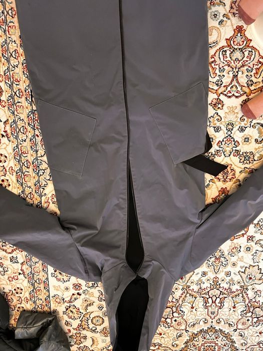 Продаю осеннию куртку