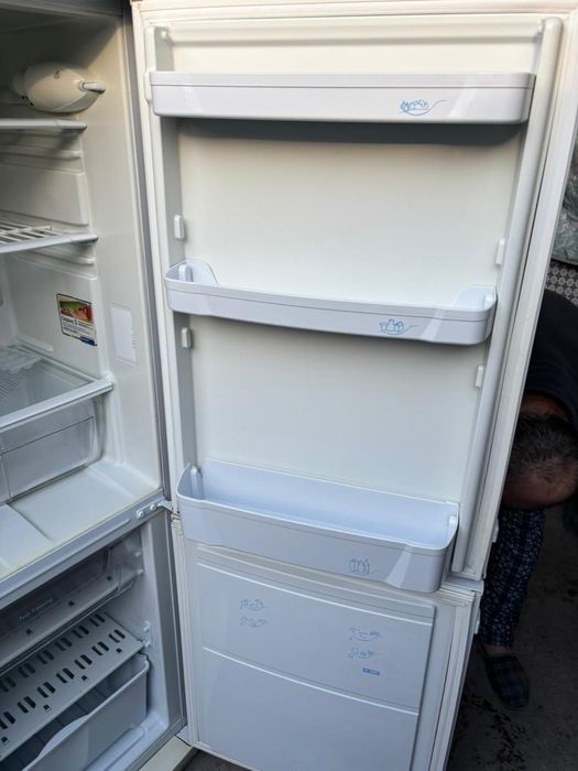 Холодильрик indesit