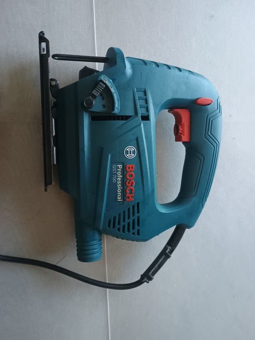 Fierăstrău pendular Bosch GST 700 Professional – stare foarte bună