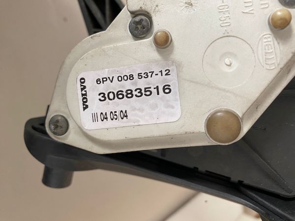 Pedala acceleratie Volvo S60 S80 V70 XC70 2001-2009 30683516