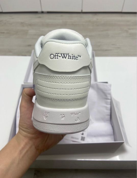 Off white office