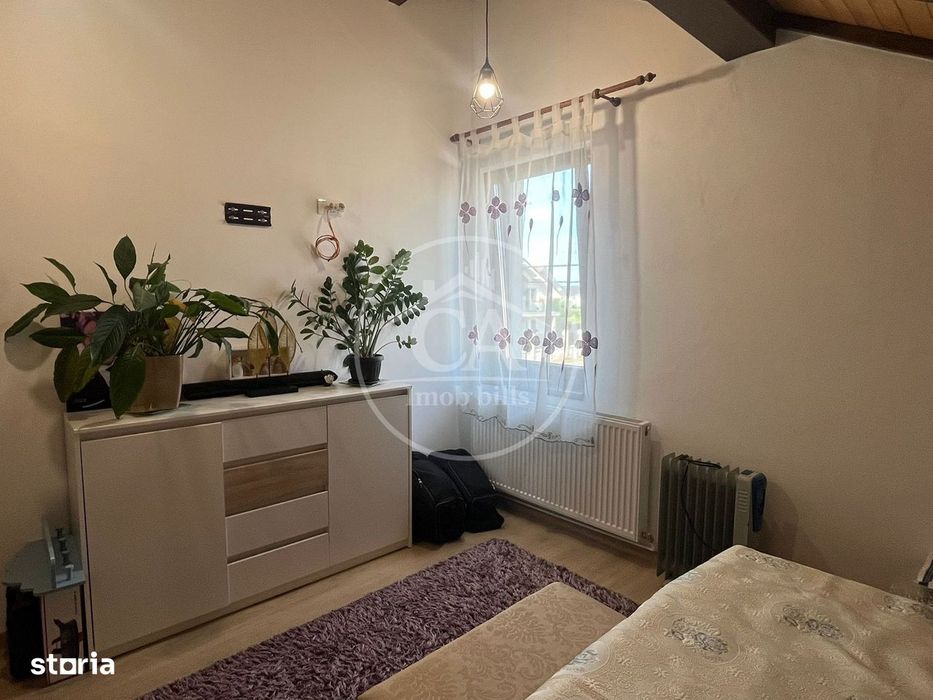 Casă P+subpantă cu 4 camere de vânzare în Cartierul Tineretului,Oradea