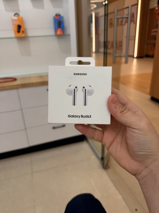 Marshll v , Galaxsy Buds3, Airpods3