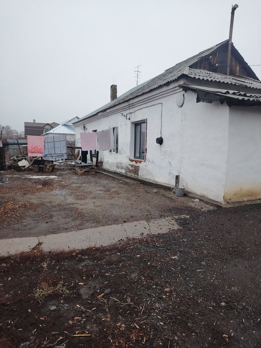 Продаю полдома кирзавод