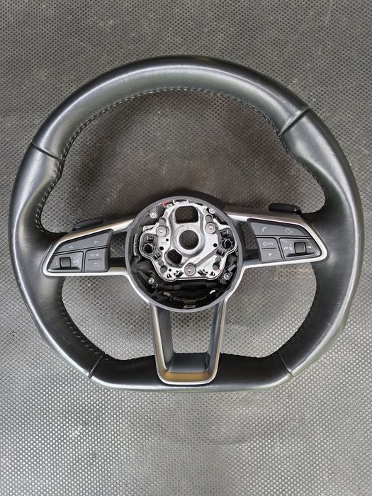 Volan Audi TT TTS RS Mk3 8S 8S0419091T