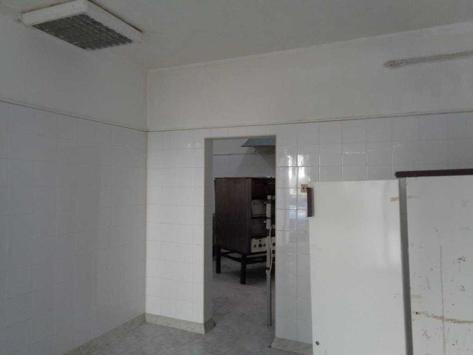 Бизнес имот за търговия и леко производство