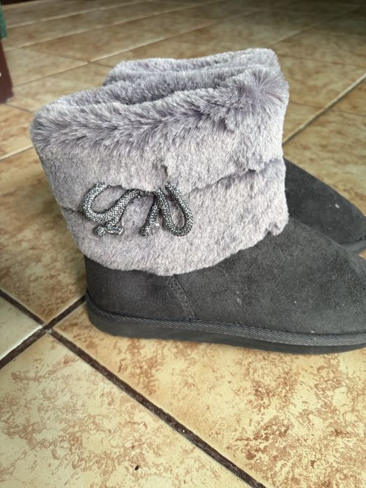 Меки детски боти 34/35 номер нови