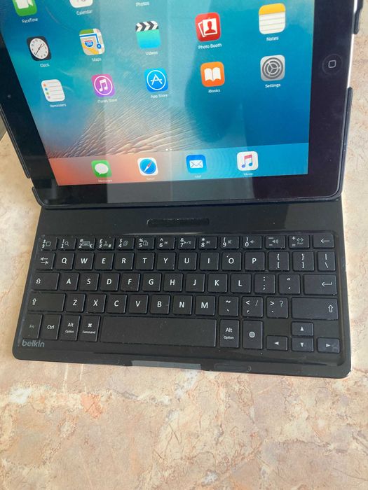 IPad-2  A1395 16GB+клавиатура