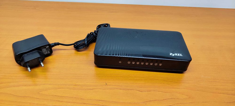 Switch Gigabit Zyxel GS-108S v2 – 8 Porturi