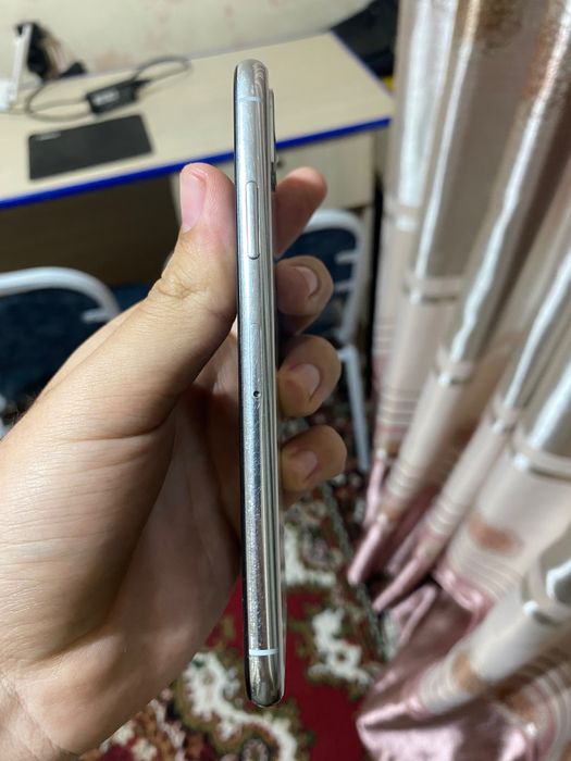Телефон iPhone x