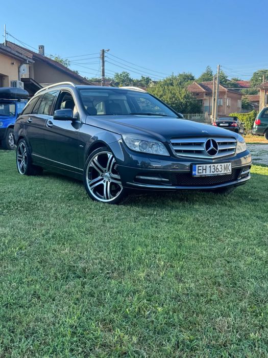 Mercedes - C220 AVANGARD