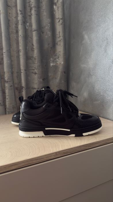 louis vuitton skate black
