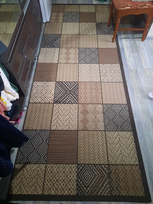 Продам ковровые дорожки.