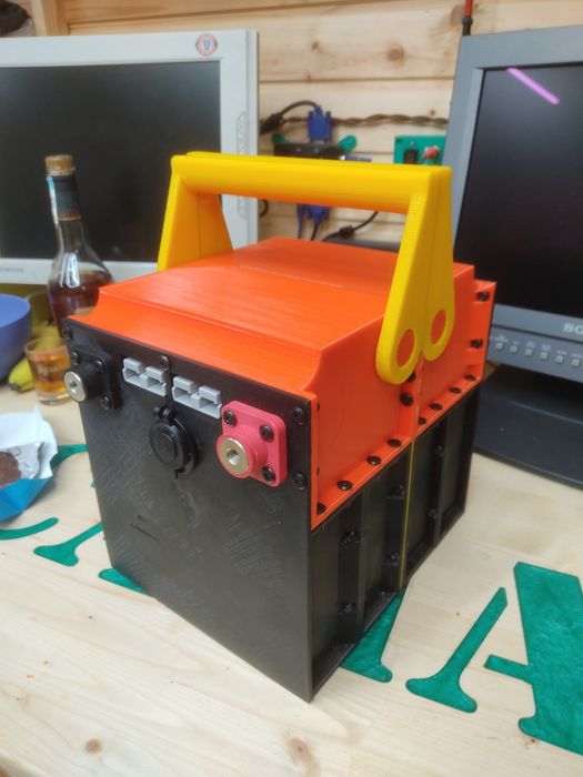 LiFePo4 аккумулятор 12В, 100А/ч