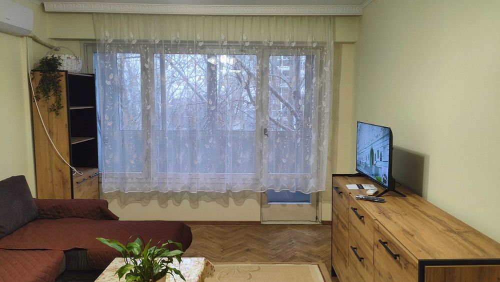 Дава се под наем Тристаен апартамент в Варна, Цветен квартал - 70 кв.м за 450 € - Снимка #11