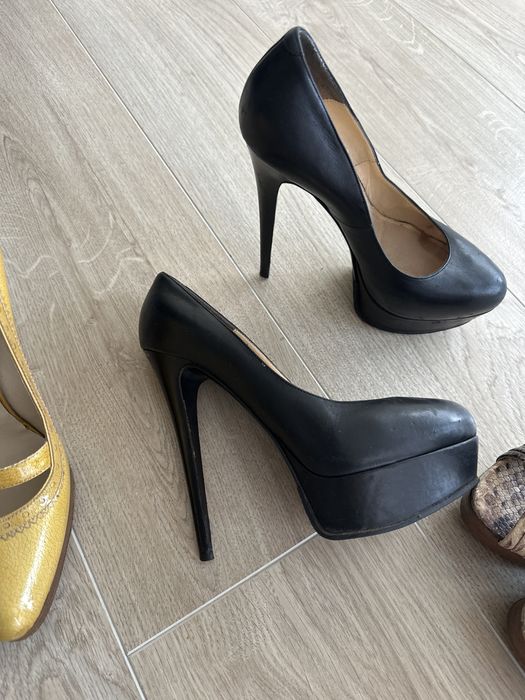 Продам туфли оригинал