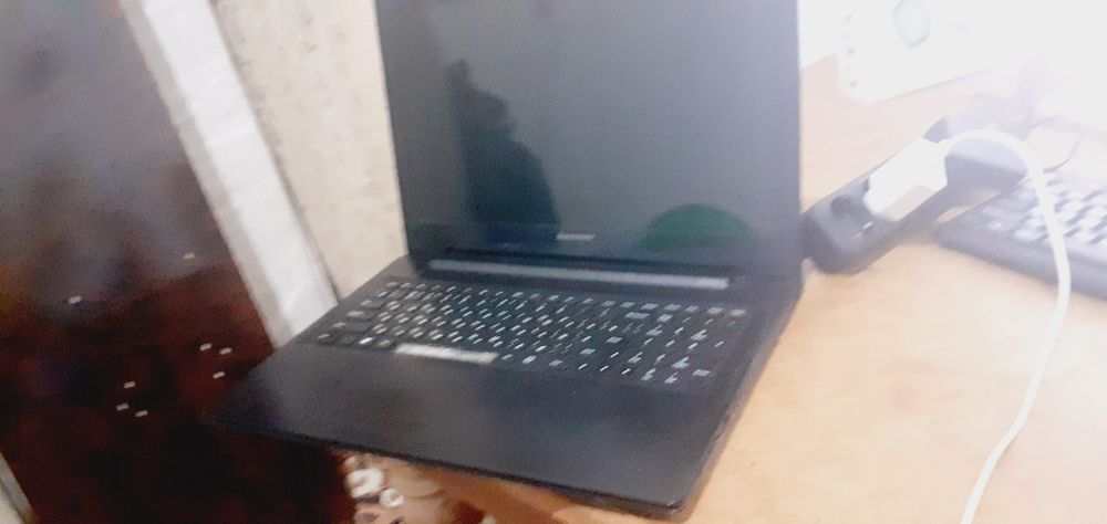 Lenova. WINDAWS 7 MAX. Kelisimli 1.5 mln