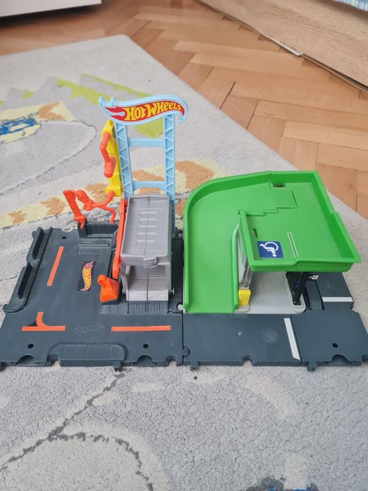 Писта за колички на хотуилс