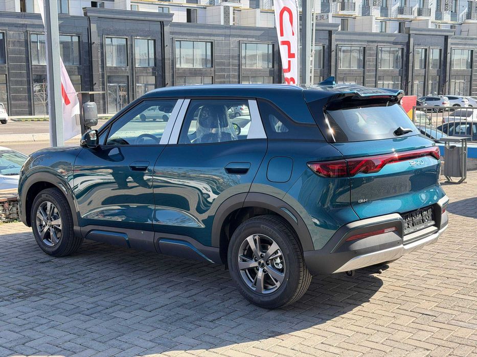 BYD Yuan Up Hybrid Muddatli Tolovga Yangi