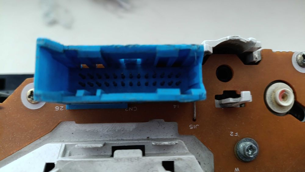 Щиток приборов audi 80