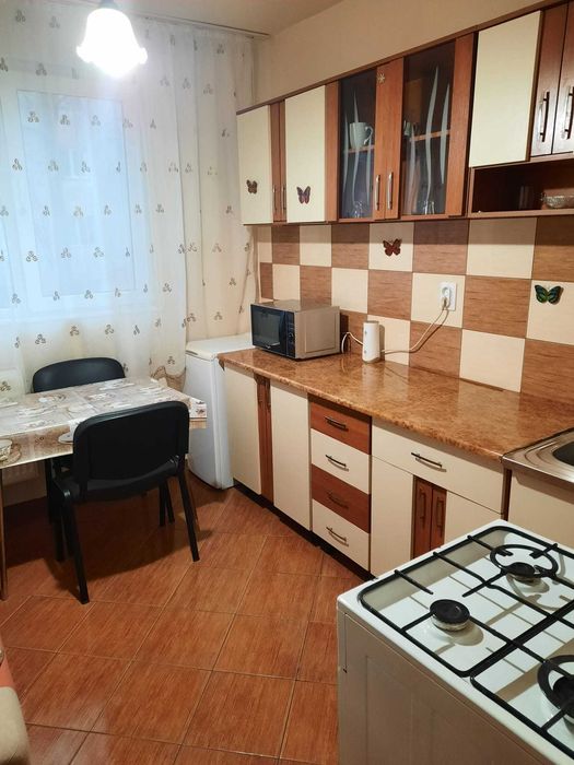 Inchiriez Garsoniera Zona Rogerius