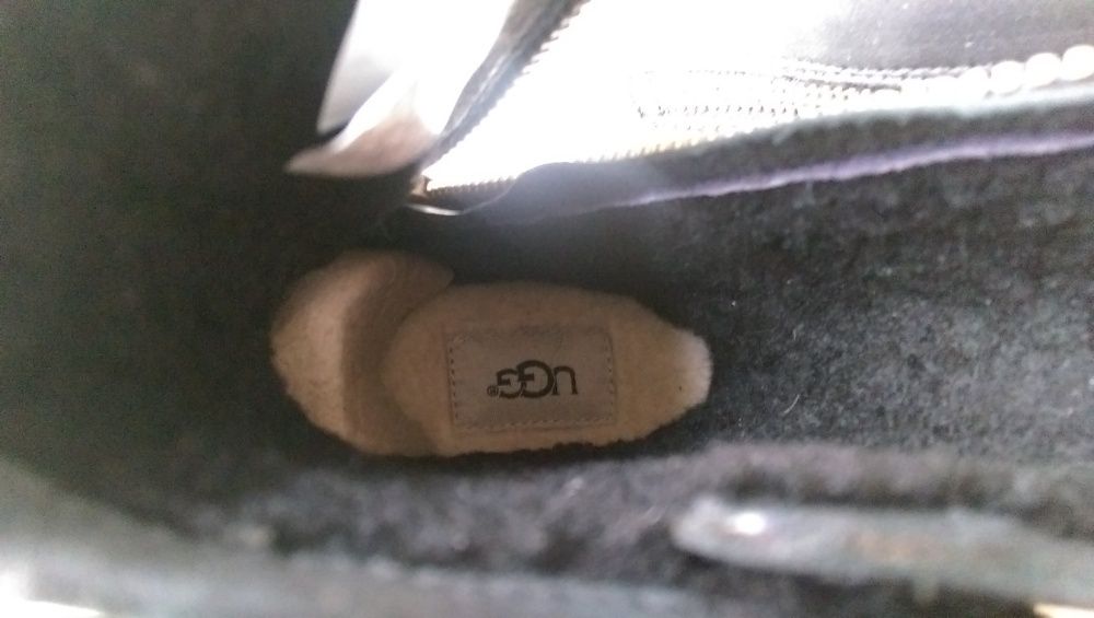 Продам сапоги угги оригинал