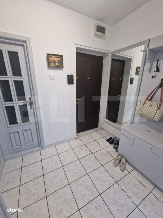 Apartament 3 camere, 75 mp, decomandat, zona LIDL Obcini