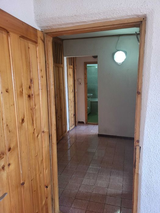 Apartament cu 2 camere de vanzare pe strada  9 mai