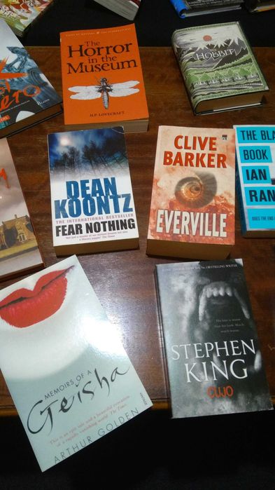 Carti de citit - mistere, crima, horror, roman, fictiune istorica etc