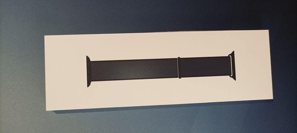 НОВ смарт часовник  | Apple Watch Series 10 – Jet Black, 42 мм, алумин