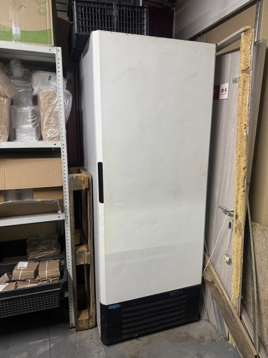 Холодильник промышленный