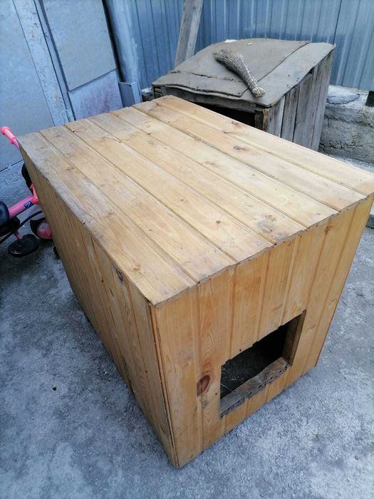 Продам утепленную большую будку