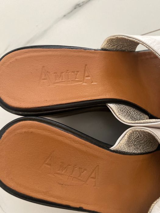 Натуральная кожаная обувь