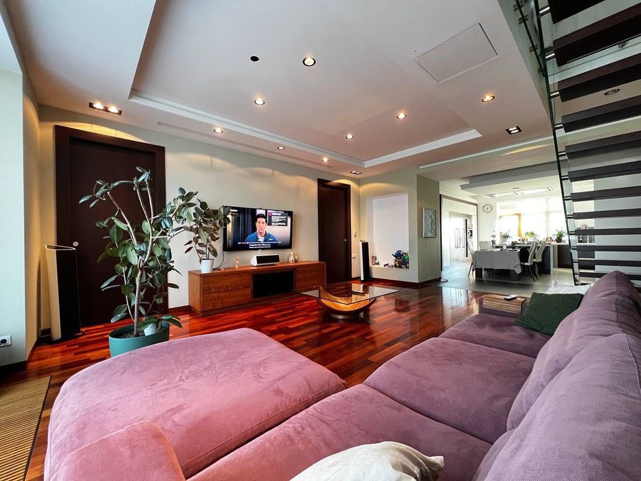 Ойбек Аренда Имперял 5 комнт а уютная квартира в новостройке