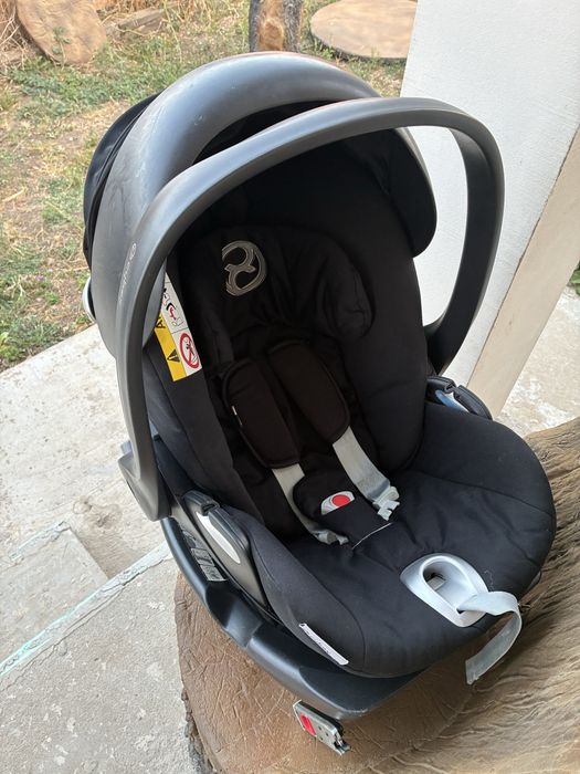 Cybex Cloud Q стол за кола с izofix база