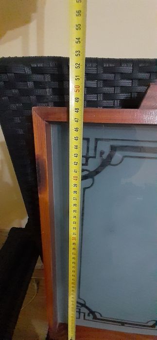 Поднос , табла с дървена рамка и стъкло