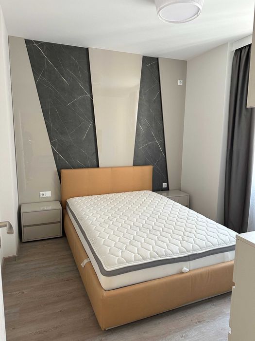 Дава се под наем Тристаен апартамент в Търговище, Център - 82 кв.м за 433.5 € - Снимка #13