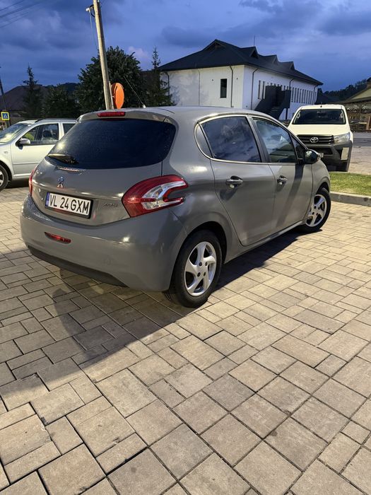 PEUGEOT 208 2013 — imagine 4