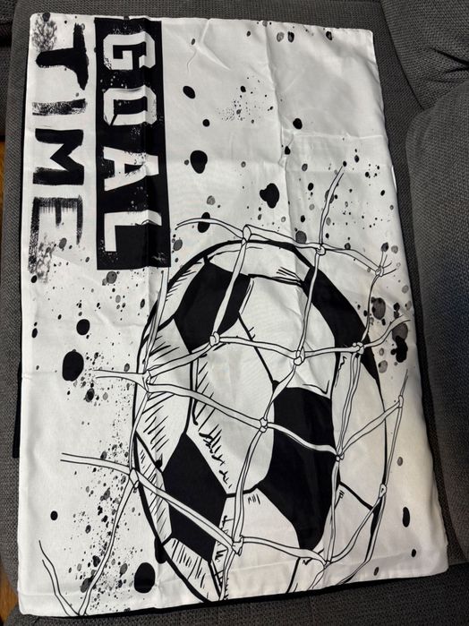 Декорация и спално бельо на футболна тема