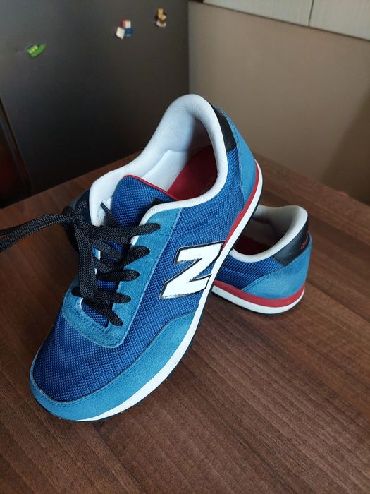 Adidasi copii 38 purtați o singura data.