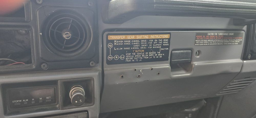 Vând Toyota Land Cruiser J7- fabricație 1986, complet restaurat!!