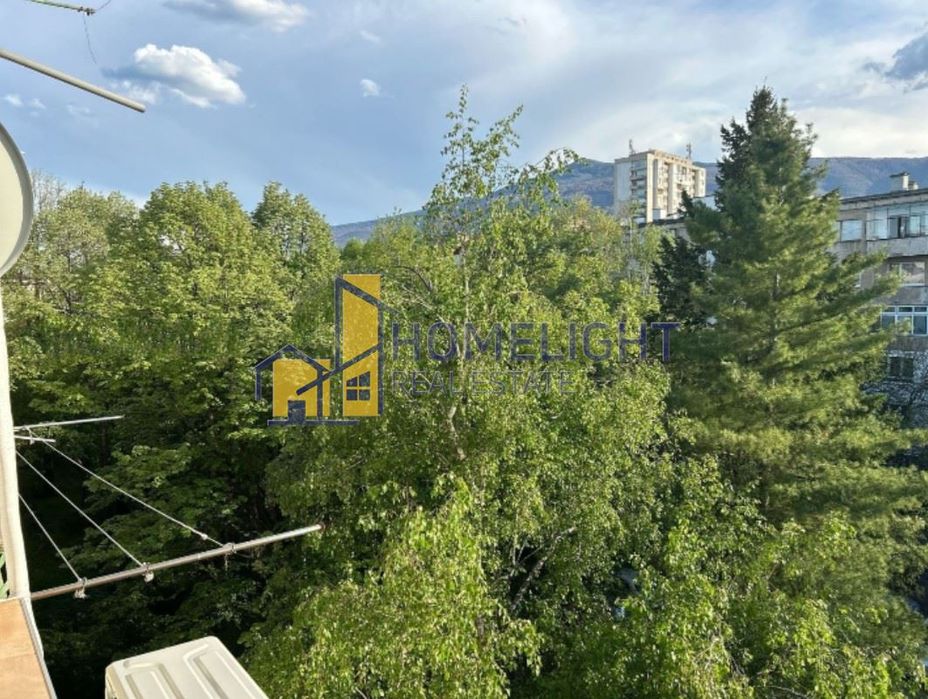 Двустаен апартамент в кв. Красно село