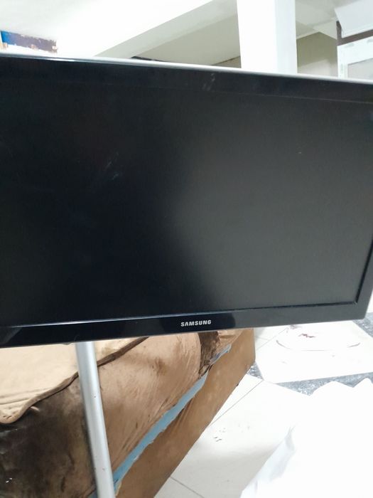 Телевизор Самсунг продаётся