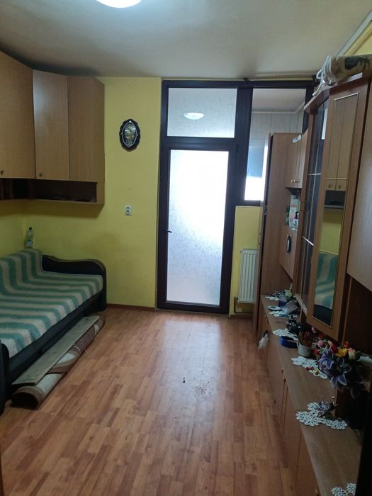 Vând garsonieră confort 1