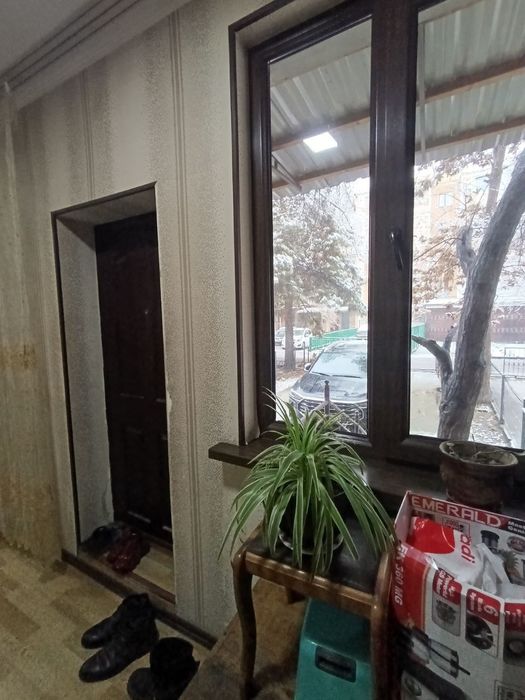 3/1/5. Сергели 2. Квартира 78 м² (подвал, огород). Метро - 500 м.