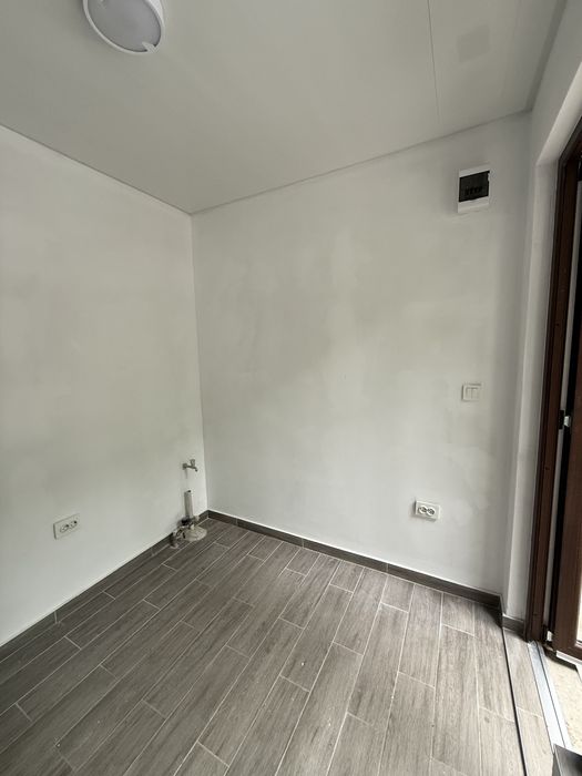 Продава се Магазин в Варна, Чайка - 7 кв.м за 2215 €/кв.м - Снимка #4