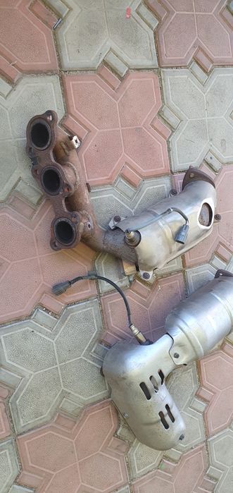 Катализаторы на лексус Rx 300,330.