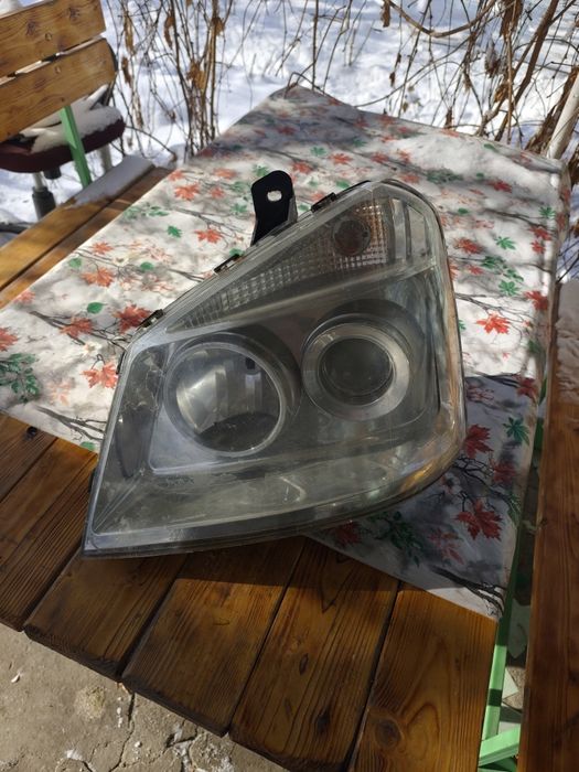 Фары на FAW 1024 б/у